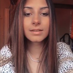 Meet your Posher, Ariah